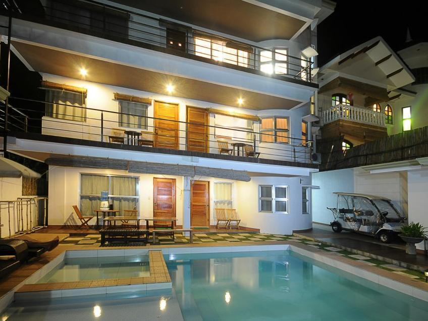 Bluewaves Westcliff Villa Balabag  Exteriér fotografie