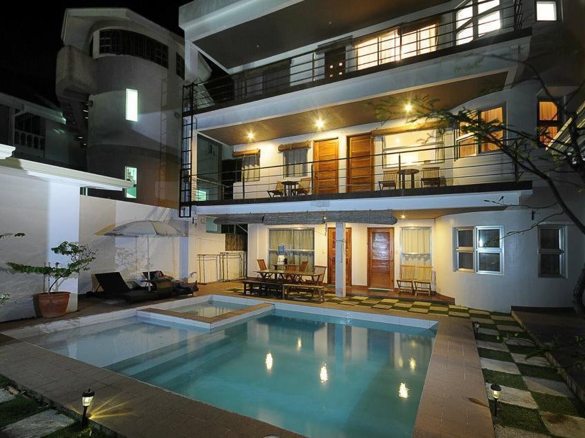 Bluewaves Westcliff Villa Balabag  Exteriér fotografie